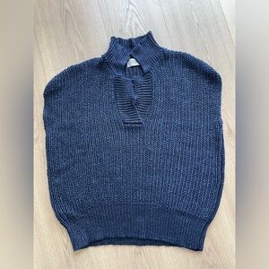 ELLEN TRACY viscose linen bland sweater vest in night blue